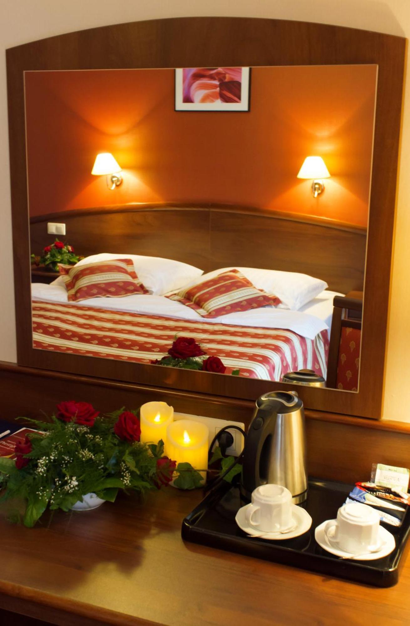 Hotel Novum & Spa 니푸미체 외부 사진